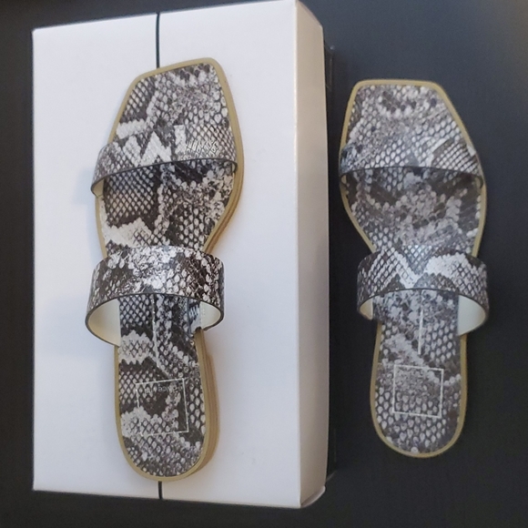 Shoes - Picture 1 of 2